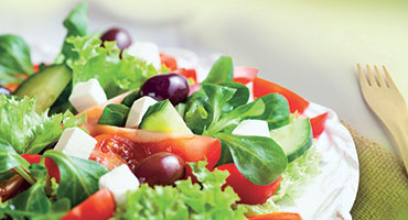 Vasta scelta di insalate e menù vegetariani foto insalata